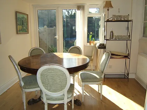30a_Cambridge_Park_Dining_Room_2009.jpg