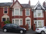 A 5 bed student property with 1 bedroom still available