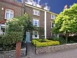 Ealing Green, Ealing