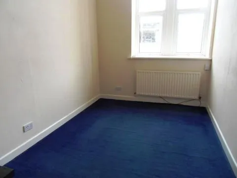Bedroom_1.jpg