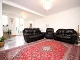 Walton Gardens, Acton