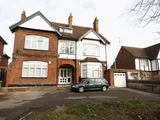 The Avenue, HATCH END