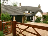 4 bedrooms - High Street, Harrold