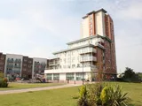 206, 10 Reavell Place