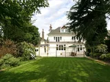 Westleigh Avenue, SW15