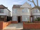 Baronsmede, Ealing