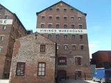 Vinings Warehouse, Docks
