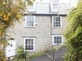 A great first time or investment property with great access to local amenities and extensive country side walks. Gas cen