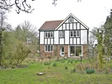 West End, Haynes