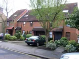 COLLIERS WOOD - DELIGHTFUL 2 BED SPLIT-LEVEL MAISONETTE IN QUIET YET CONVENIENT LOCATION