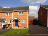 Moorland Road, Street