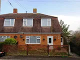 Hawthorn Road, Street