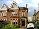 Ravensbourne Avenue, Shortlands