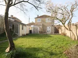 Williams Grove, Corsham
