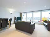 SHORT LET, Coral Apartments, London, E16