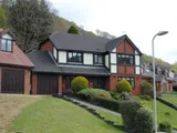 Nant-Y-Coed
Hopkinstown