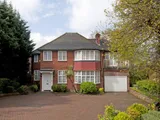 Edgeworth Crescent, Hendon