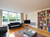 Holland Gardens, Brentford