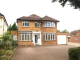 Dollis Avenue, Finchley