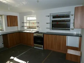 8126654.jpg