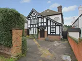 Gunnersbury Avenue, London, W5